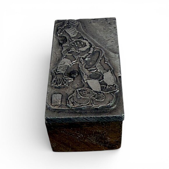 Antique Etched Steel Printing Block Featuring Intricate Artistic Relief Design - Picture 6 of 9